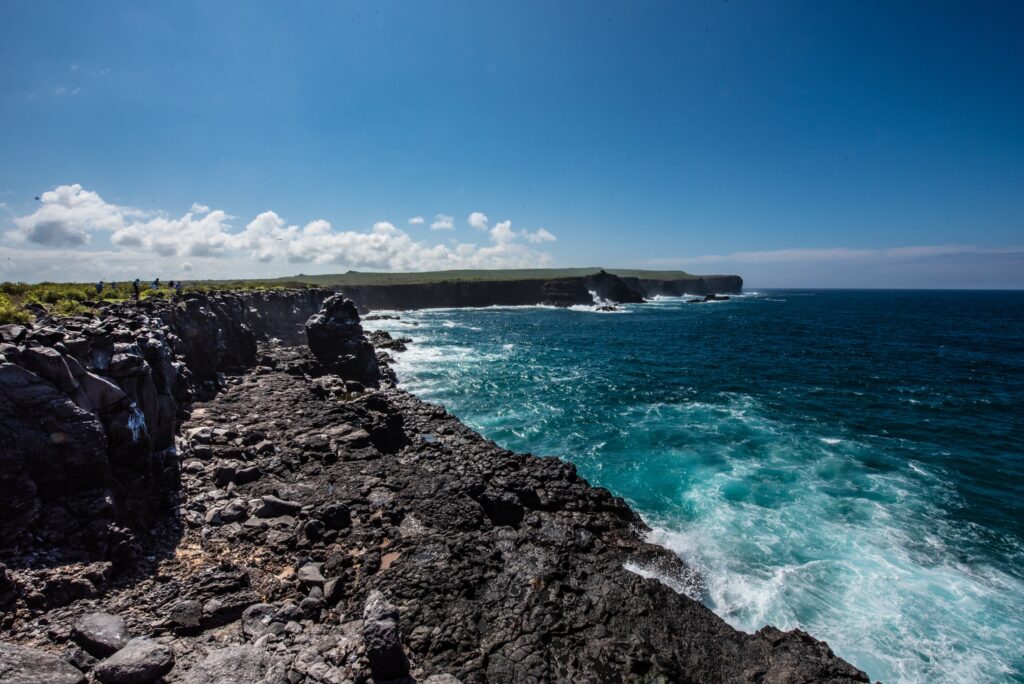 La Isla Española es una de las mejores islas para visitar en Galápagos